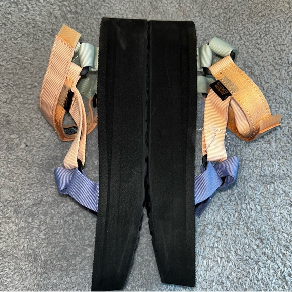 Teva Women's Sandals with Multicolor Straps - Picture 3 of 5